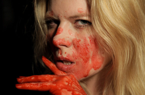Filmmaker IZZY LEE on LOVECRAFT and WOMEN IN HORROR